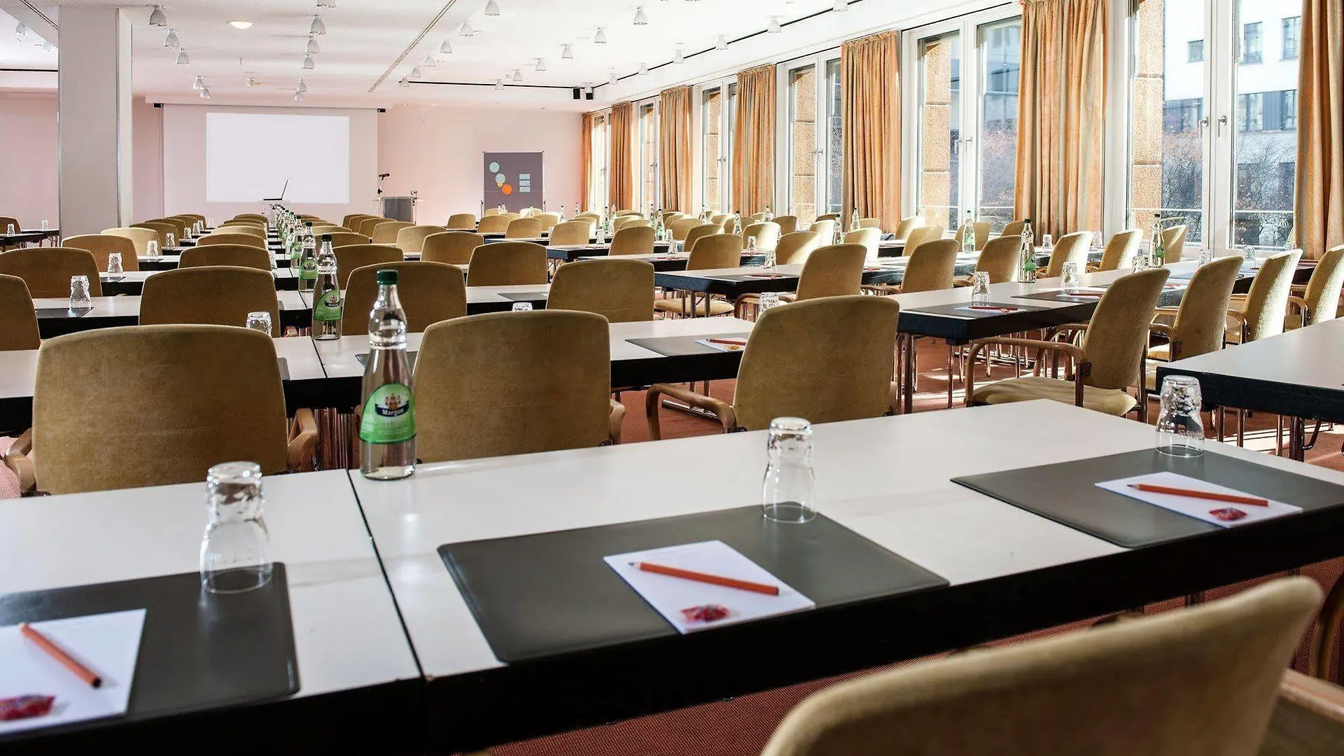 Hotel Elbflorenz Dresden 4*,  Germany
